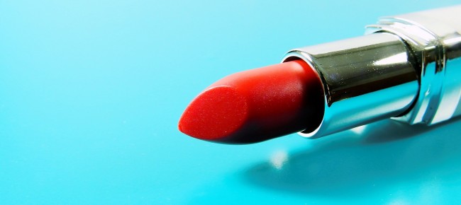 lipstick-2722847_1920